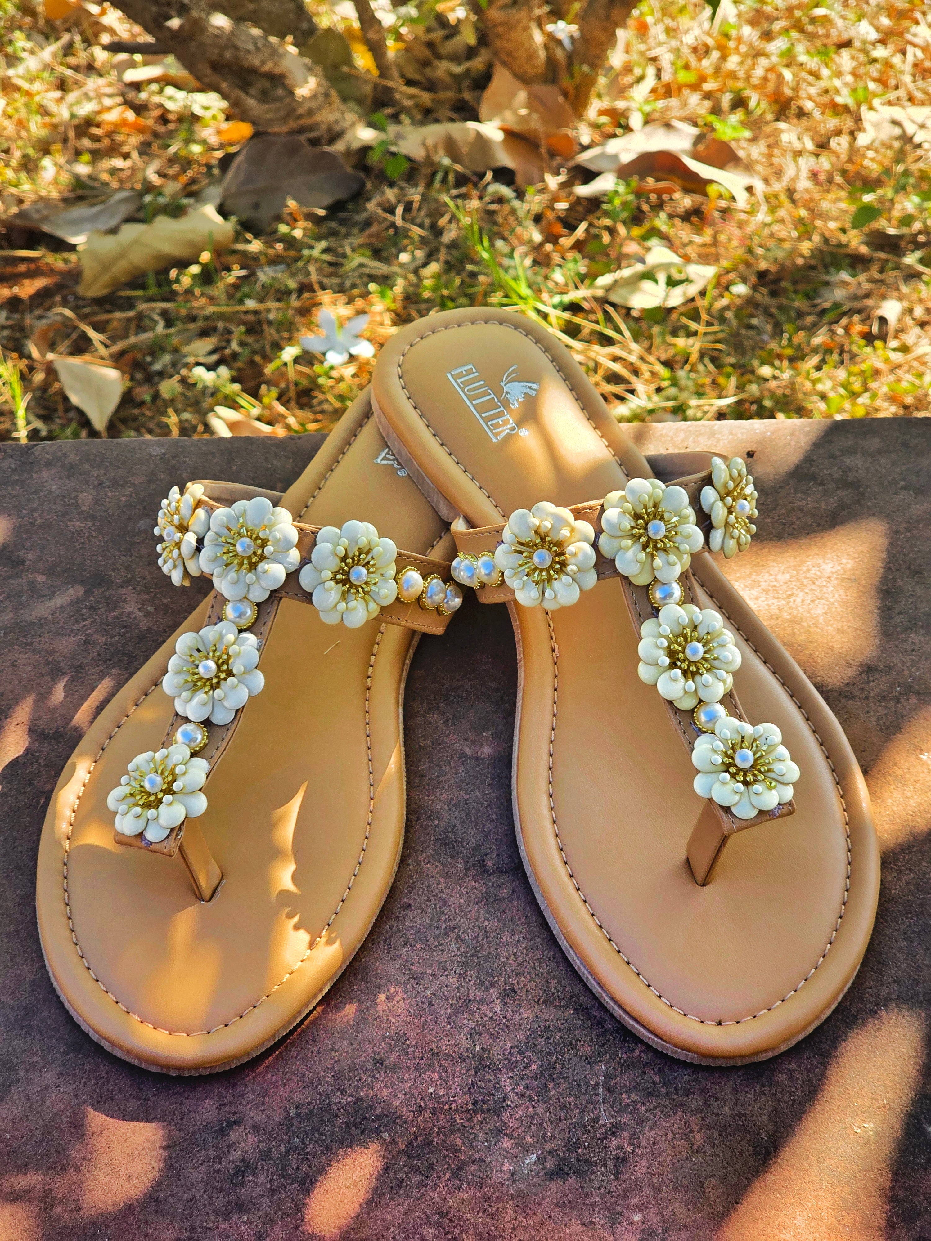 Petal & Pearl Flats (Without Toe Ring)