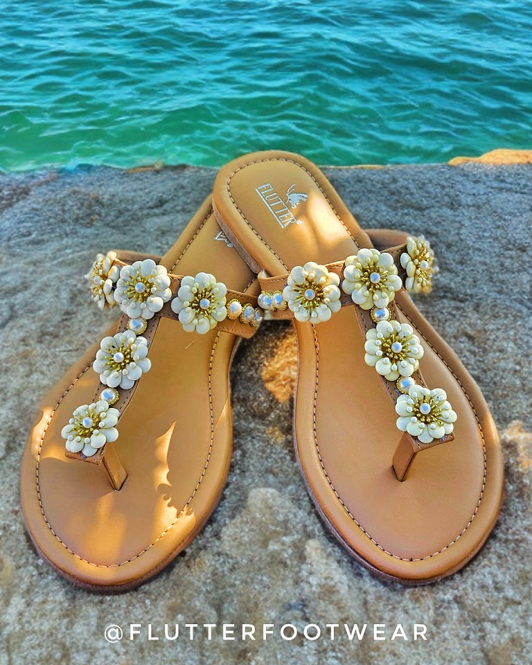 Petal & Pearl Flats (Without Toe Ring)
