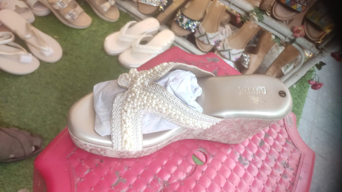 Small Moti Wool Platform Heel